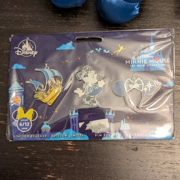 ⬇️PD⬇️DISNEY MINNIE+ Pin Set, Cup & Magic Band LIMITED RELEASE COLLECTIBLES - Picture 7 of 9